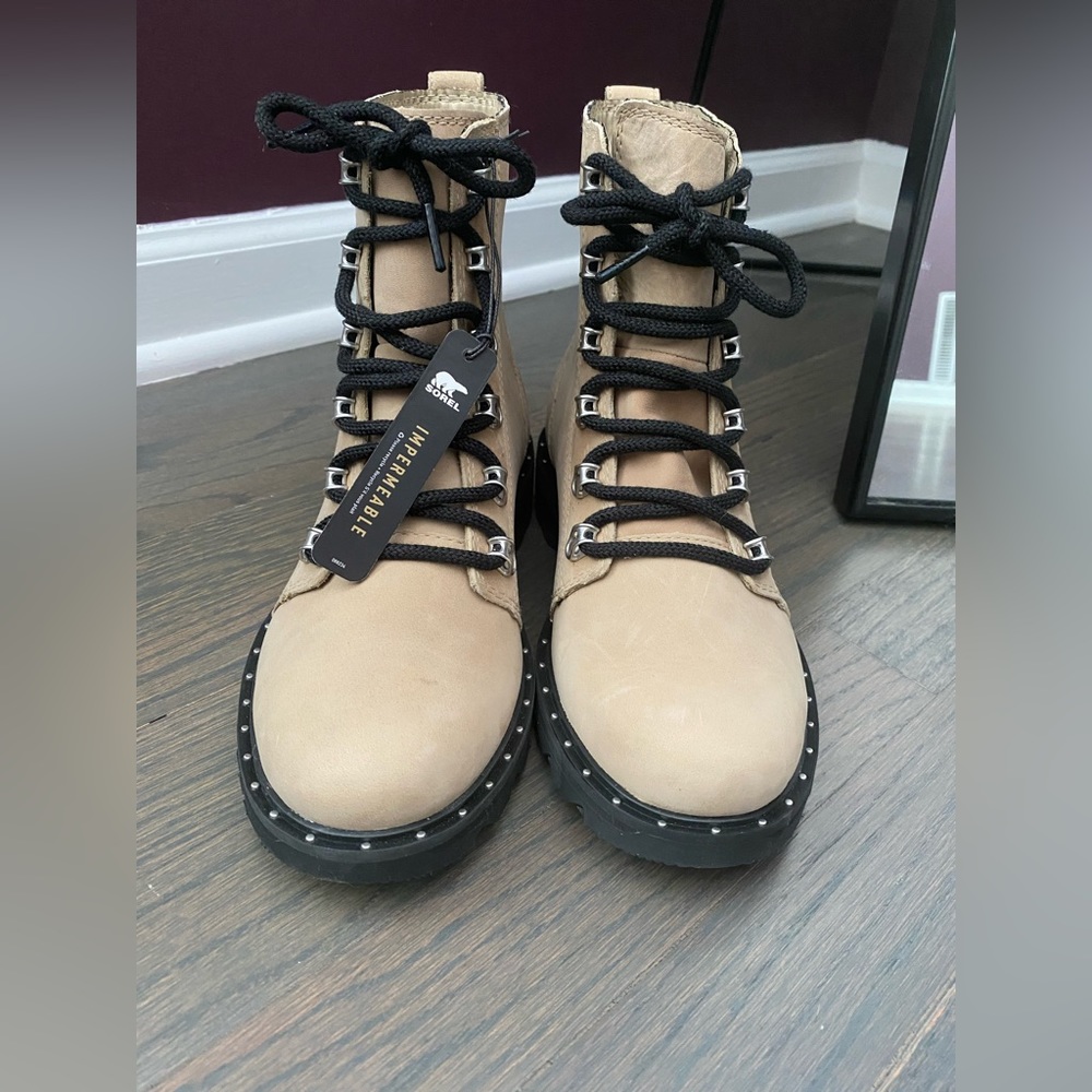 Sorel Boots *new/never worn!*